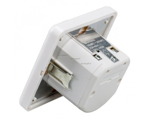 Оформить заказ Стенной встраиваемый датчик движения (двухпроводная линия), совмещенный с датчиком освещенности, звуковой контроль, регулировка времени (10с–8мин), расстояния (до 9 м), освещенности (3-2000люкс), нагрузка 500 Вт, цвет белый, размеры 80*80*3