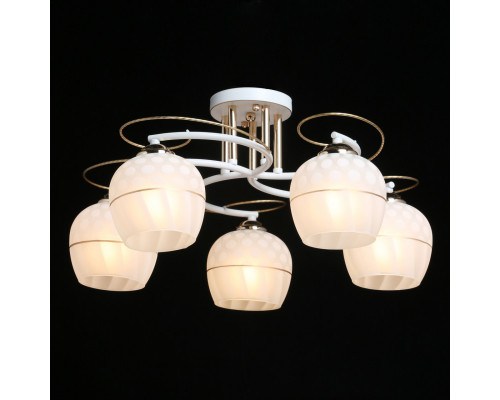 Оформить заказ Люстра на штанге DeMarkt 677013205| VIVID-LIGHT.RU