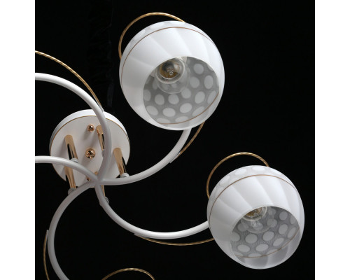 Оформить заказ Люстра на штанге DeMarkt 677013205| VIVID-LIGHT.RU