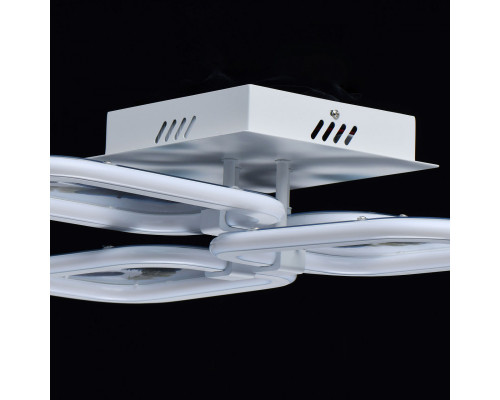 Купить Люстра на штанге DeMarkt 424010704| VIVID-LIGHT.RU