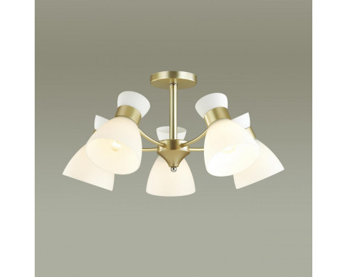 Сделать заказ Люстра на штанге LUMION 4535/5C| VIVID-LIGHT.RU