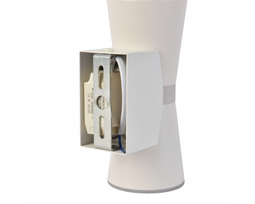 Сделать заказ Бра Favourite 3075-1W| VIVID-LIGHT.RU