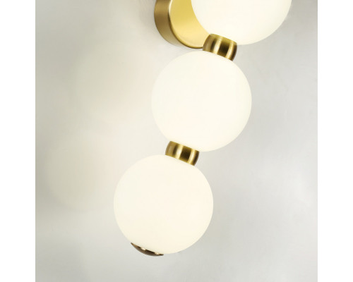 Купить Бра Favourite 4014-1W| VIVID-LIGHT.RU