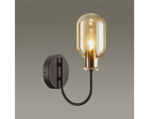 Заказать Бра Odeon Light 4700/1W| VIVID-LIGHT.RU