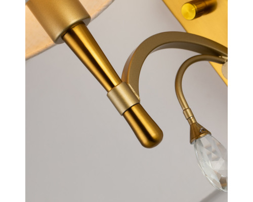 Сделать заказ Бра Favourite 2703-1W| VIVID-LIGHT.RU