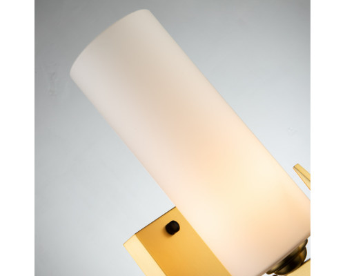 Купить Бра Favourite 2623-1W| VIVID-LIGHT.RU