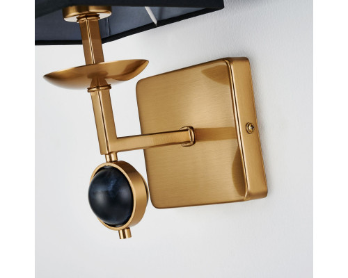 Купить Бра Favourite 2822-1W| VIVID-LIGHT.RU