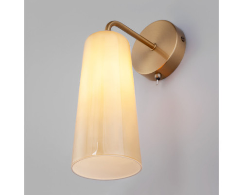 Купить Бра Eurosvet 70137/1 латунь| VIVID-LIGHT.RU