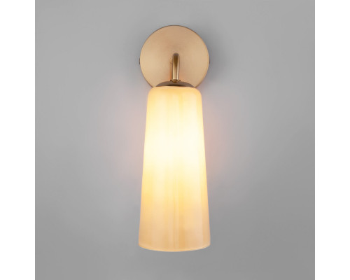 Купить Бра Eurosvet 70137/1 латунь| VIVID-LIGHT.RU