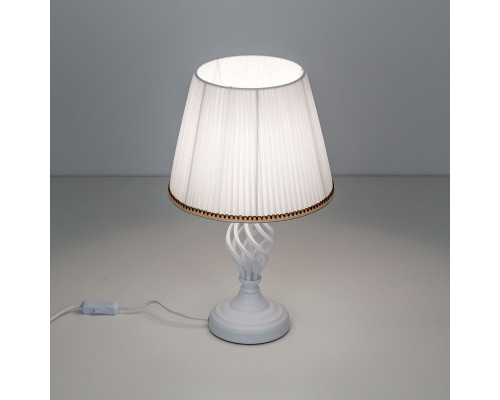 Сделать заказ Настольная лампа Citilux CL402800| VIVID-LIGHT.RU