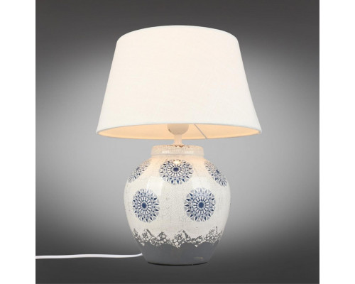 Оформить заказ Настольная лампа Omnilux OML-16804-01| VIVID-LIGHT.RU