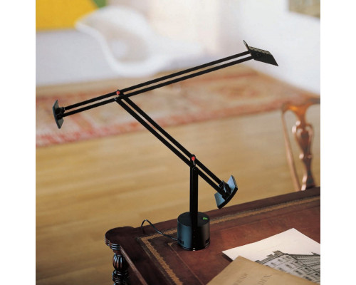 Купить Настольная лампа Artemide A009210| VIVID-LIGHT.RU