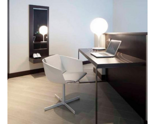 Заказать Настольная лампа Artemide 1049010A| VIVID-LIGHT.RU