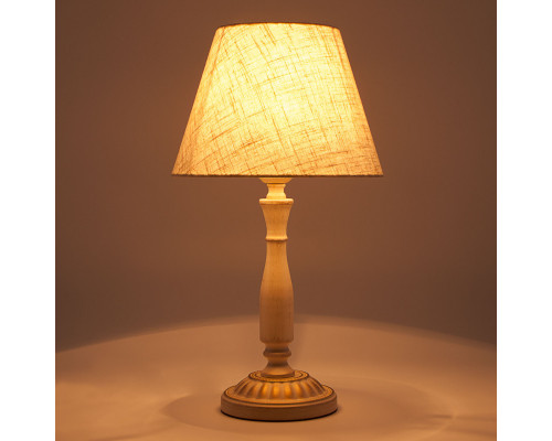 Заказать Настольная лампа Eurosvet 01060/1 белый с золотом| VIVID-LIGHT.RU