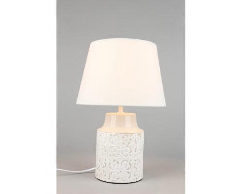 Сделать заказ Настольная лампа Omnilux OML-16704-01| VIVID-LIGHT.RU