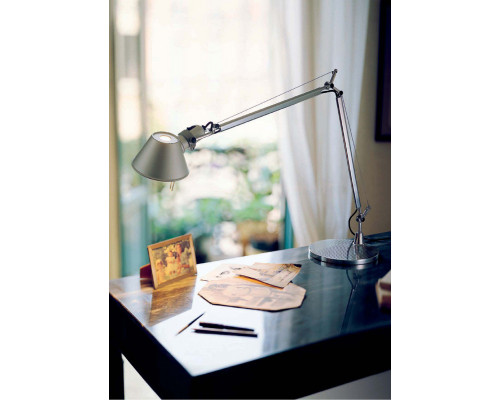 Заказать Настольная лампа Artemide A011900| VIVID-LIGHT.RU