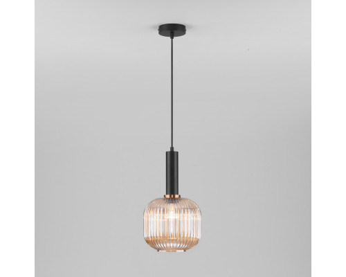 Сделать заказ Подвесной светильник Eurosvet 50182/1 янтарь| VIVID-LIGHT.RU