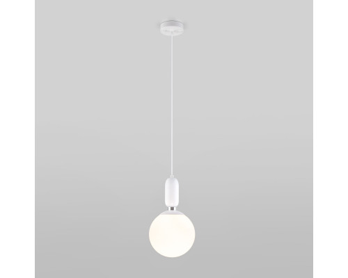 Сделать заказ Подвесной светильник Eurosvet 50197/1 белый| VIVID-LIGHT.RU