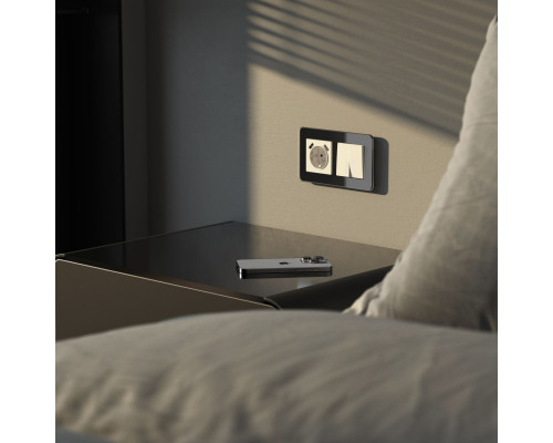 Заказать Рамка Werkel W0022448| VIVID-LIGHT.RU