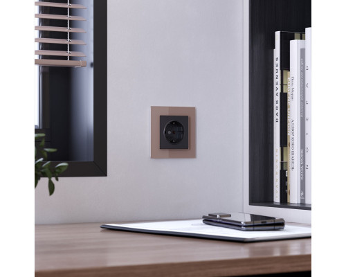 Заказать Рамка Werkel W0011142| VIVID-LIGHT.RU