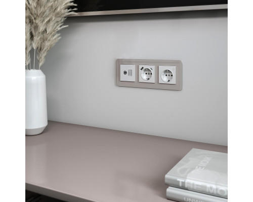 Купить Рамка Werkel W0032417| VIVID-LIGHT.RU