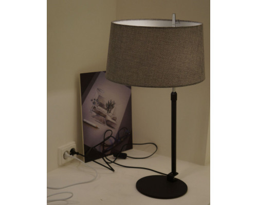 Купить Настольная лампа Maytoni MOD613TL-01B| VIVID-LIGHT.RU