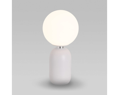 Купить Настольная лампа Eurosvet 01197/1 белый| VIVID-LIGHT.RU