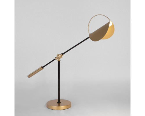 Сделать заказ Настольная лампа Eurosvet 01141/1 черный/золото| VIVID-LIGHT.RU