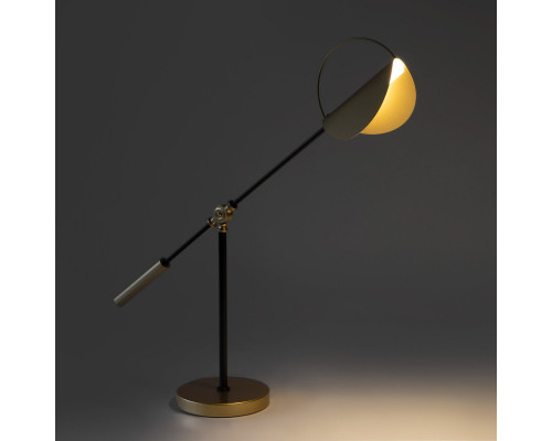 Сделать заказ Настольная лампа Eurosvet 01141/1 черный/золото| VIVID-LIGHT.RU