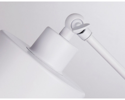 Заказать Настольная лампа Ambrella Light TR8152| VIVID-LIGHT.RU