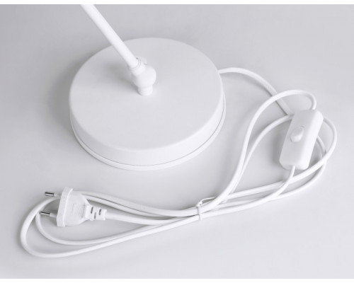 Заказать Настольная лампа Ambrella Light TR8152| VIVID-LIGHT.RU