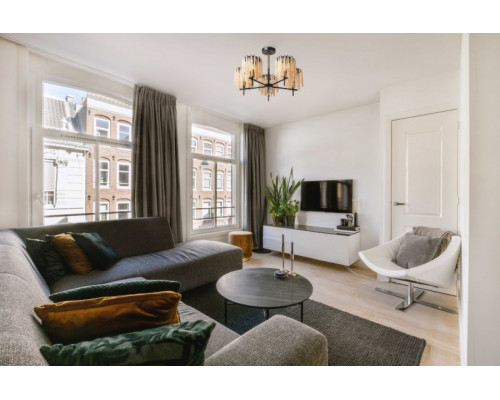 Заказать Люстра на штанге MW-Light 443010305| VIVID-LIGHT.RU