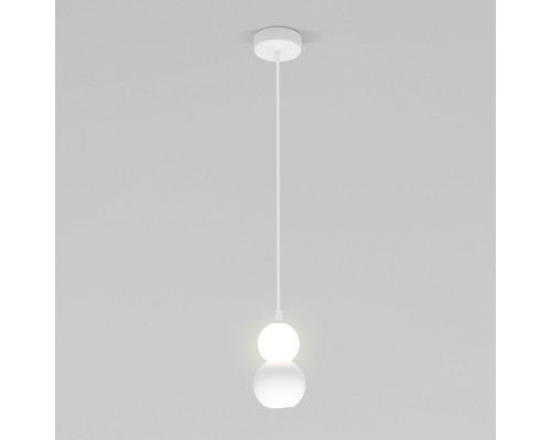 Купить Подвесной светильник Eurosvet 50250/1 LED белый| VIVID-LIGHT.RU