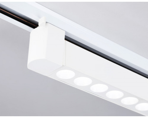 Купить Светильник на шине Ambrella Light GL6718| VIVID-LIGHT.RU