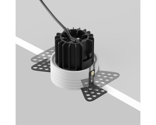 Заказать Встраиваемый светильник Maytoni Technical DL058-7W3K-TRS-W| VIVID-LIGHT.RU