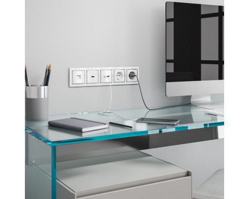 Сделать заказ Розетка Werkel W1181001| VIVID-LIGHT.RU