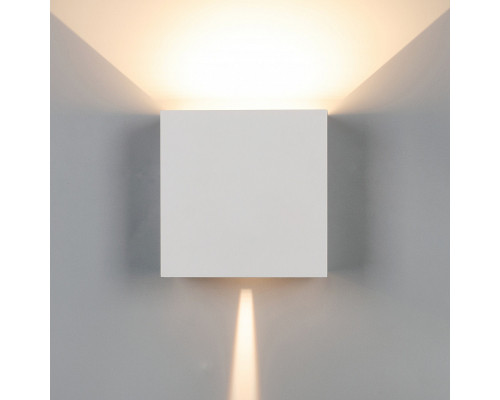 Сделать заказ Светильник настенный Mantra 7652| VIVID-LIGHT.RU