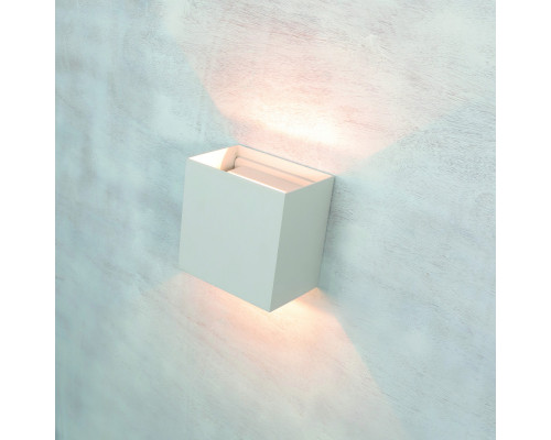 Сделать заказ Светильник настенный Mantra 7652| VIVID-LIGHT.RU