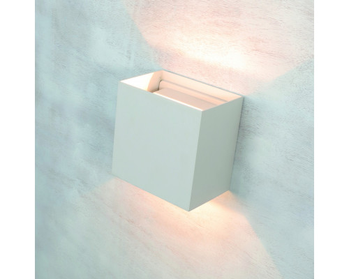 Заказать Светильник настенный Mantra 7436| VIVID-LIGHT.RU