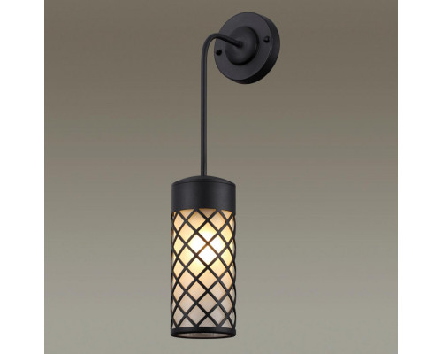 Оформить заказ Светильник настенный Odeon Light 4834/1W| VIVID-LIGHT.RU