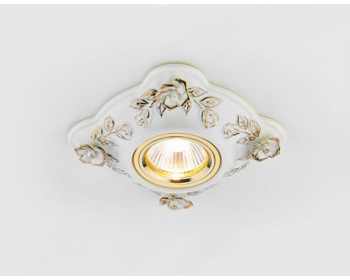 Купить Встраиваемый светильник Ambrella Light D5504 W/GD| VIVID-LIGHT.RU